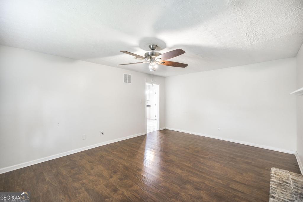 112 Prairie Boulevard Centerville GA 31028
