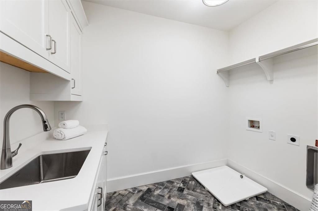 212 Brooke Drive Alpharetta GA 30009
