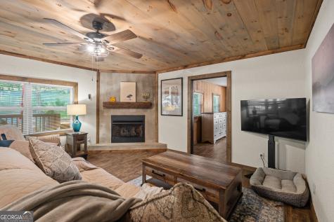 4326 White Oak Drive Hiawassee GA 30546