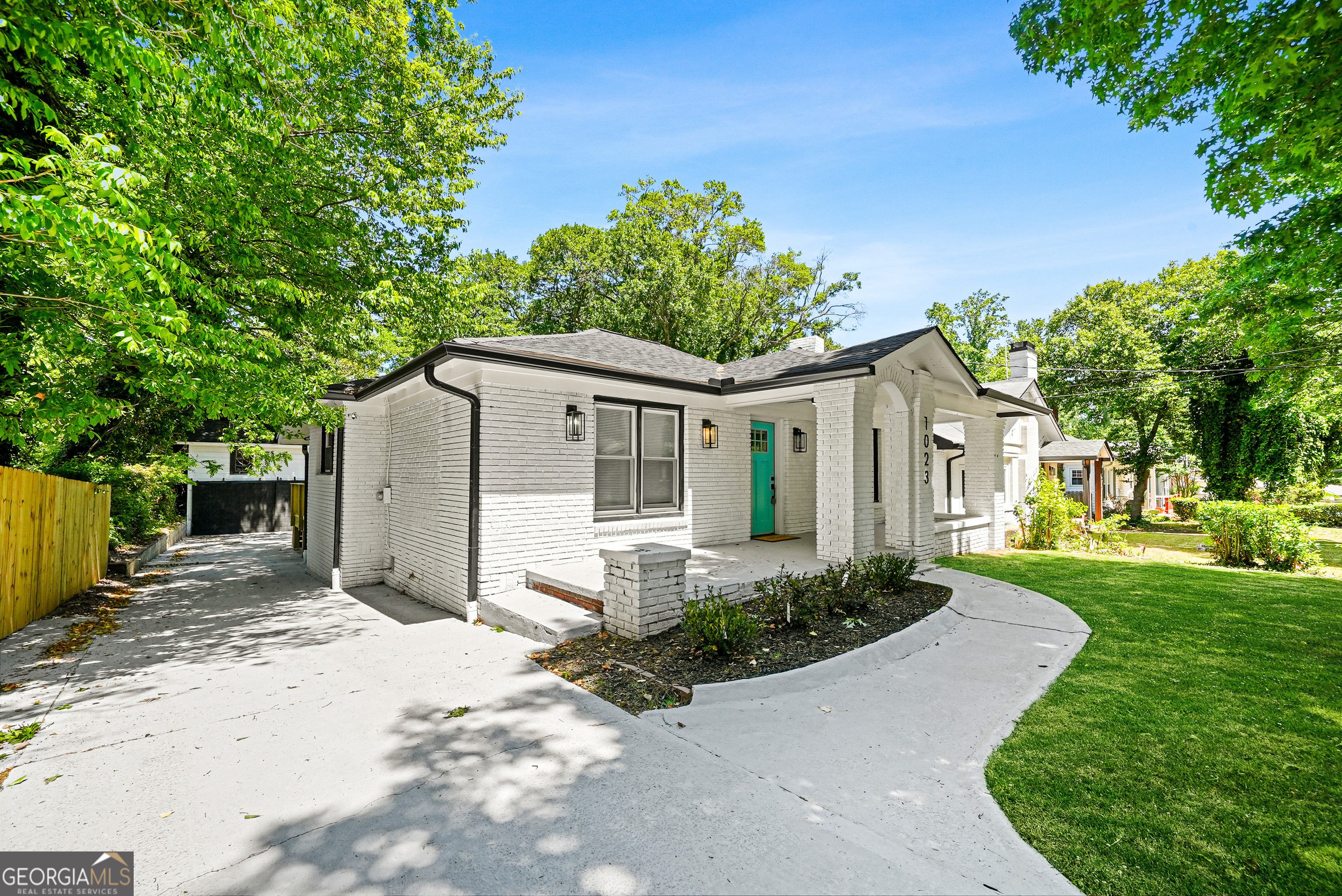 1023 Byron Drive SW Atlanta GA 30310
