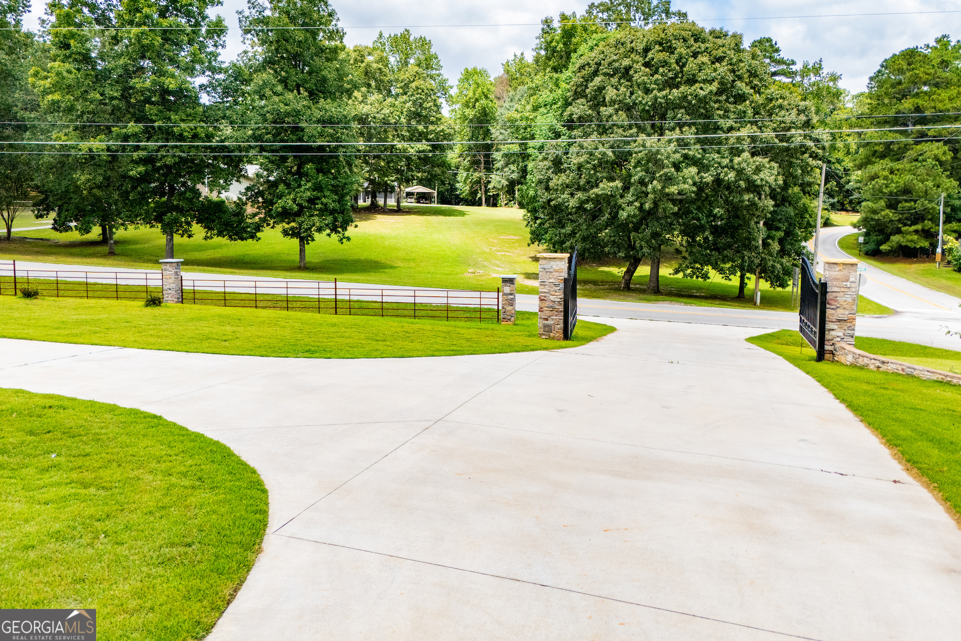 2070 Lovvorn Road Carrollton GA 30117