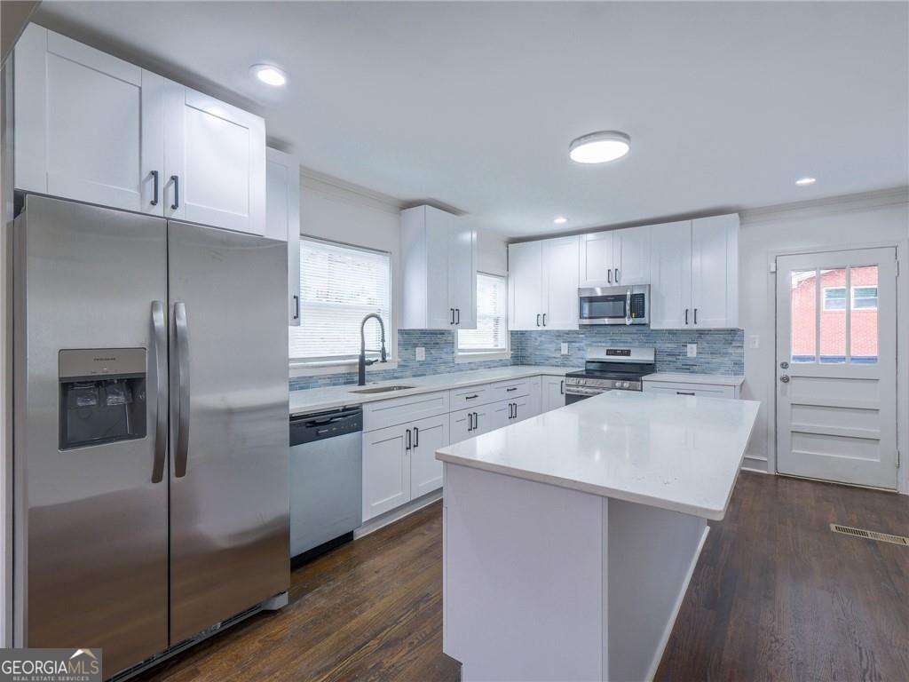 1652 Brewer Boulevard Atlanta GA 30310
