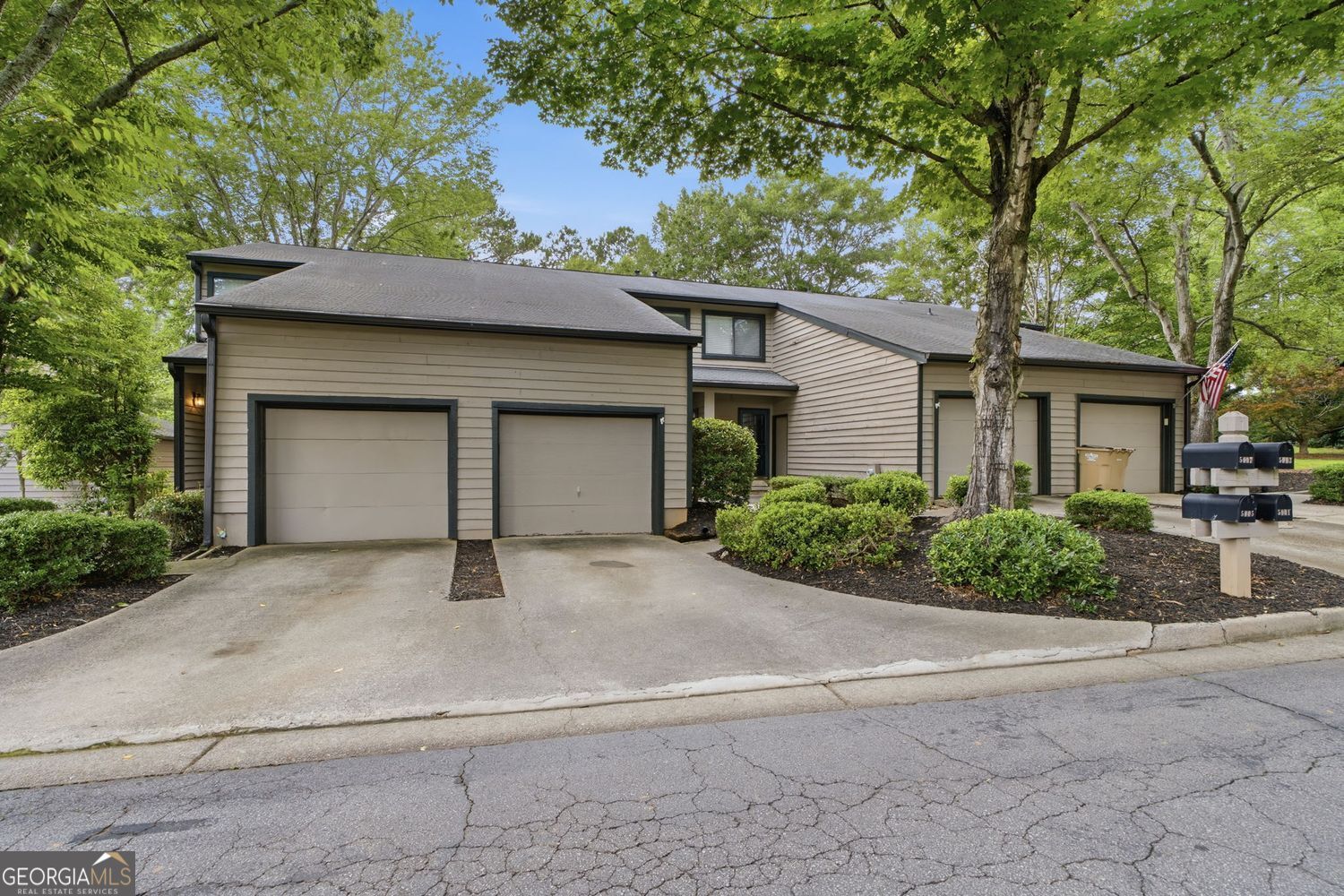 5005 Gardenia Circle Marietta GA 30068