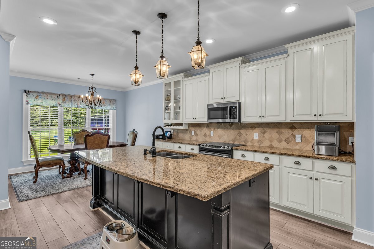 382 Savannah Road Richmond Hill GA 31324