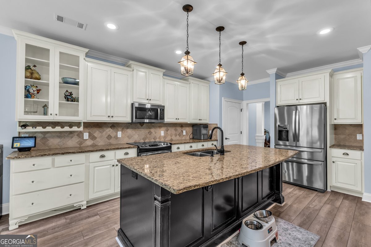 382 Savannah Road Richmond Hill GA 31324