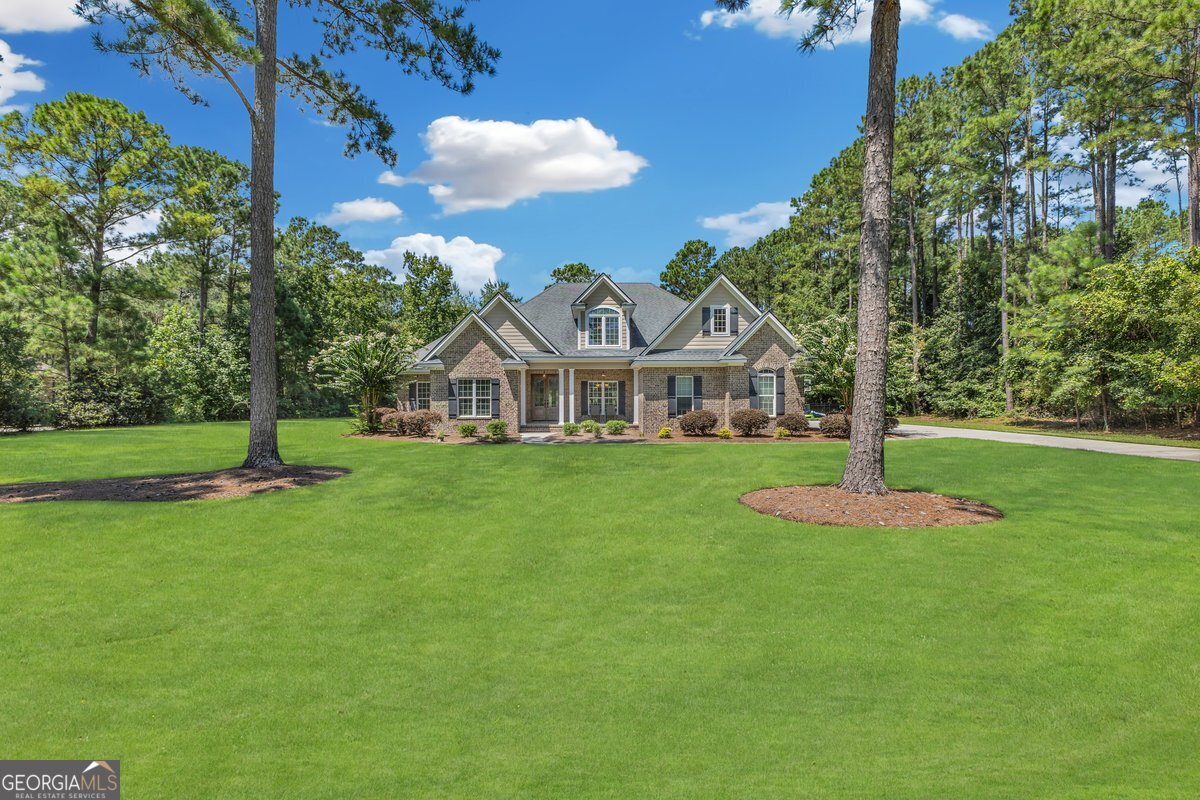 382 Savannah Road Richmond Hill GA 31324