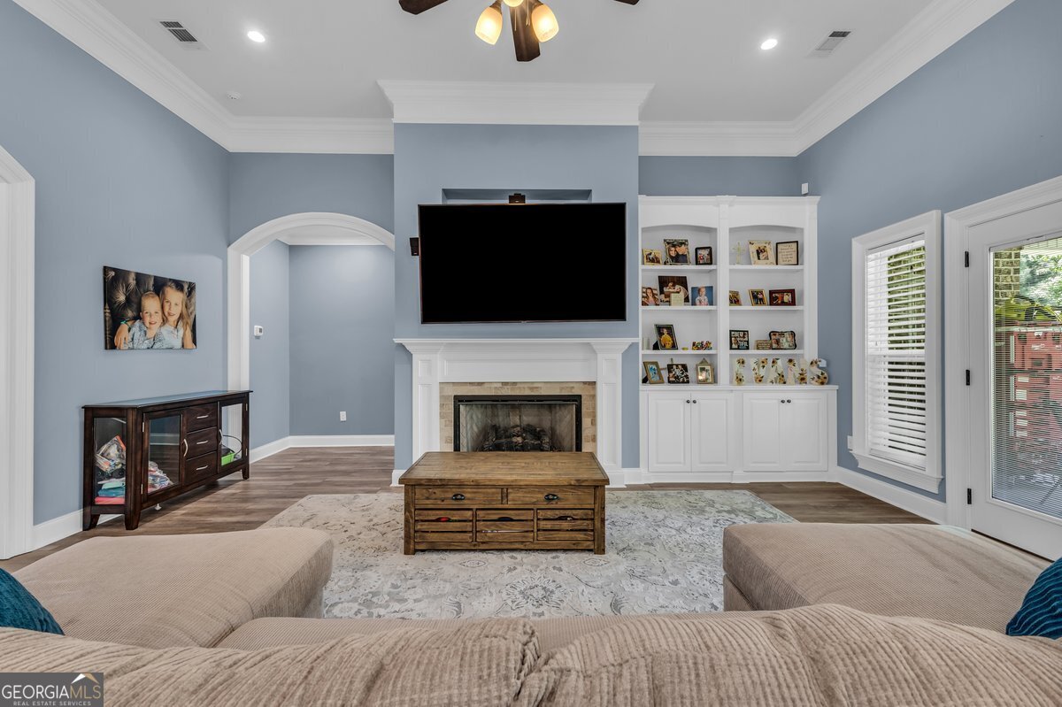 382 Savannah Road Richmond Hill GA 31324