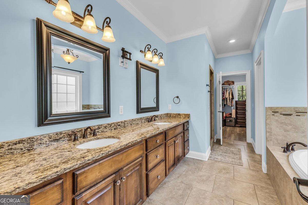 382 Savannah Road Richmond Hill GA 31324