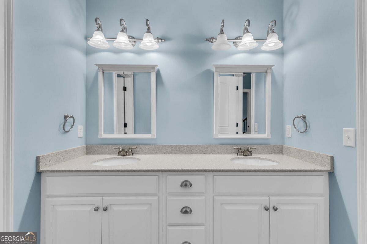 382 Savannah Road Richmond Hill GA 31324