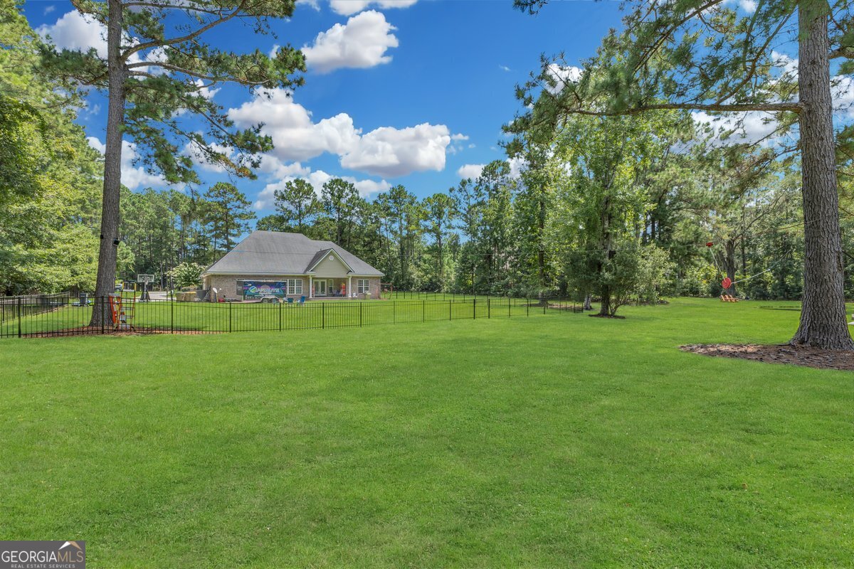 382 Savannah Road Richmond Hill GA 31324