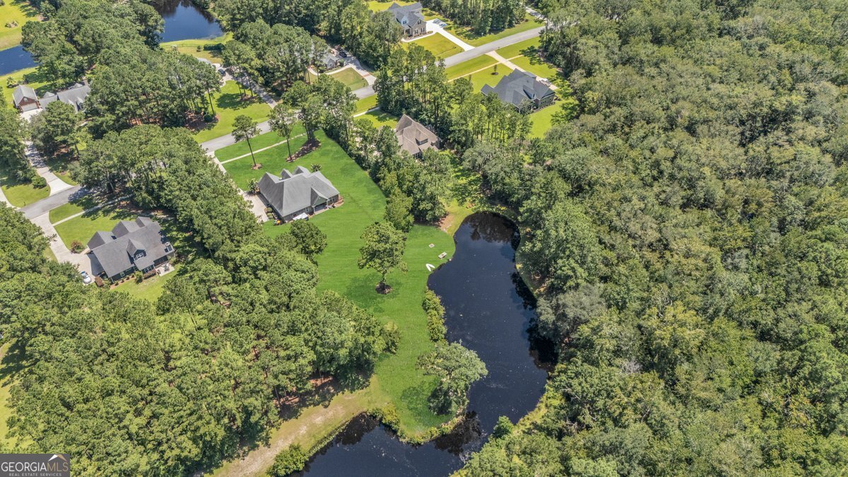 382 Savannah Road Richmond Hill GA 31324