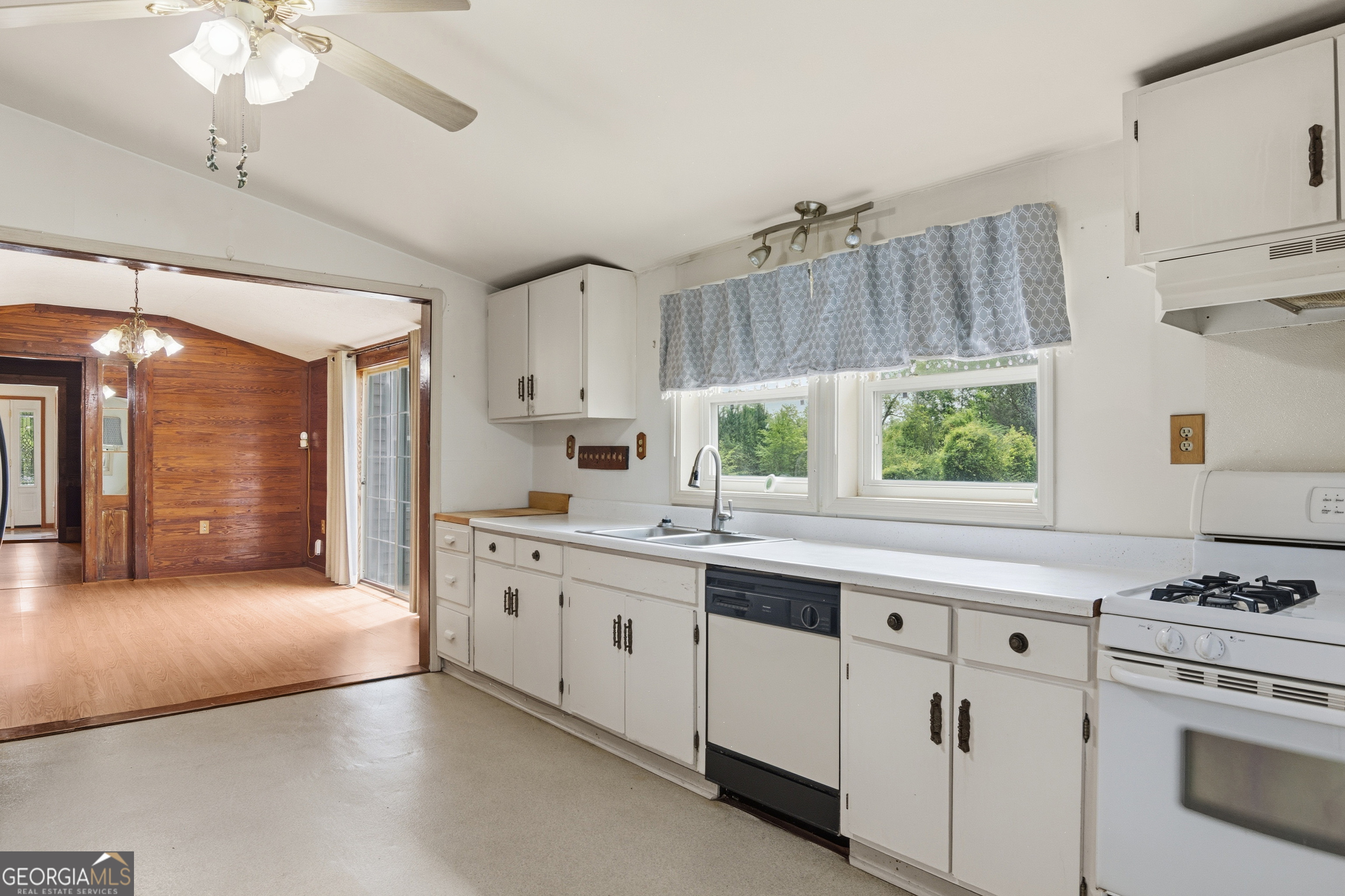 2010 Page Road Harrison GA 31035