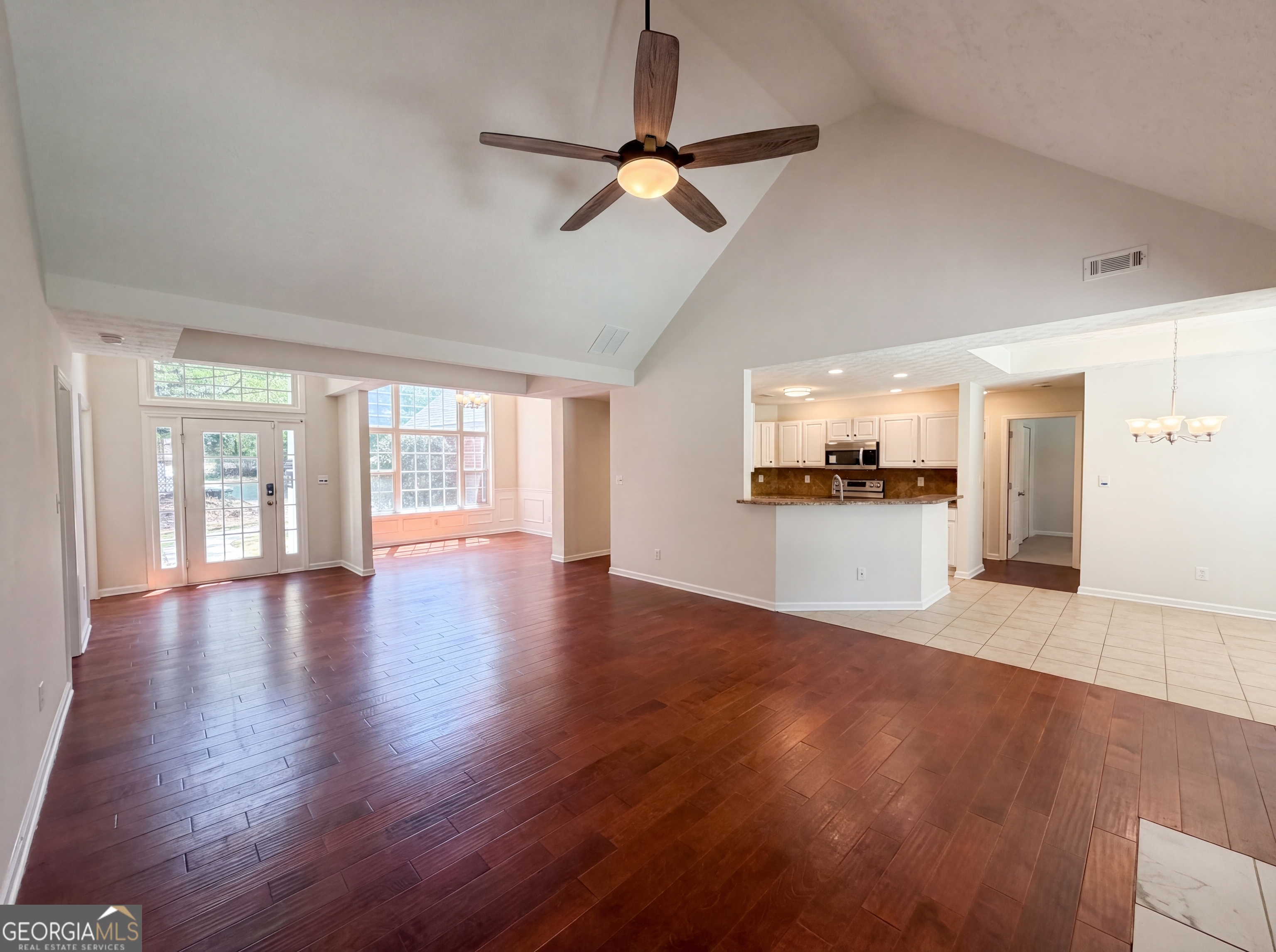 335 Hunters Glen Fayetteville GA 30215