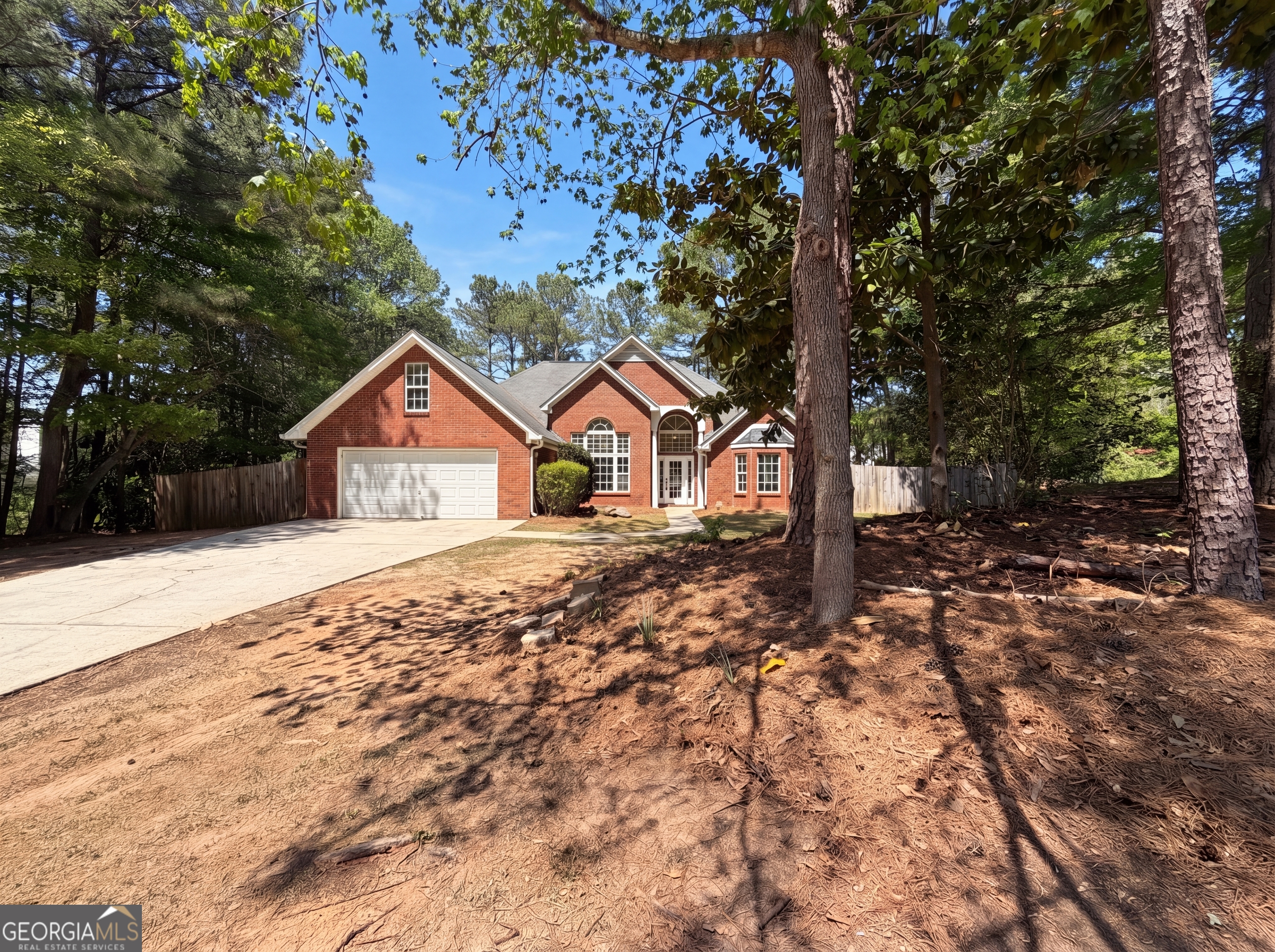 335 Hunters Glen Fayetteville GA 30215
