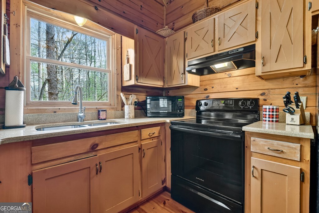 4081 Whitepath Road Ellijay GA 30540