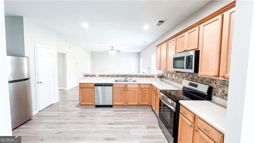 4387 Savannah Drive Atlanta GA 30349