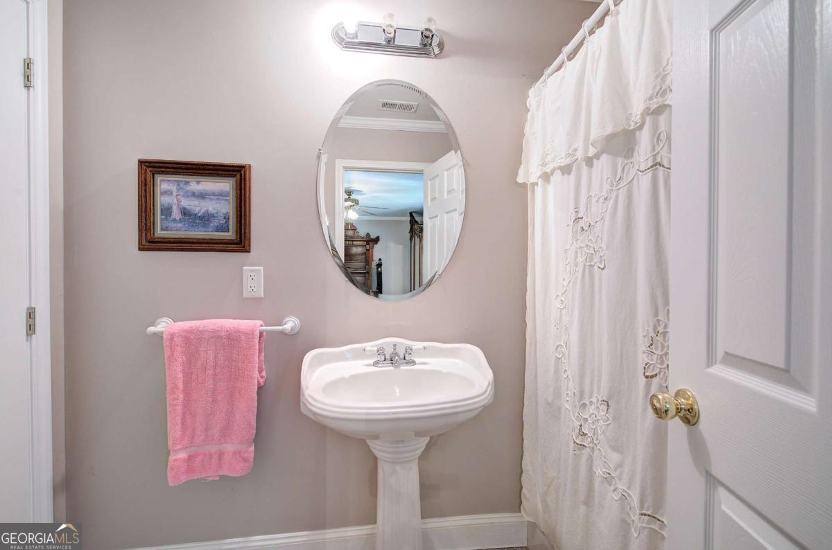 1180 Hall Station Road NW Adairsville GA 30103