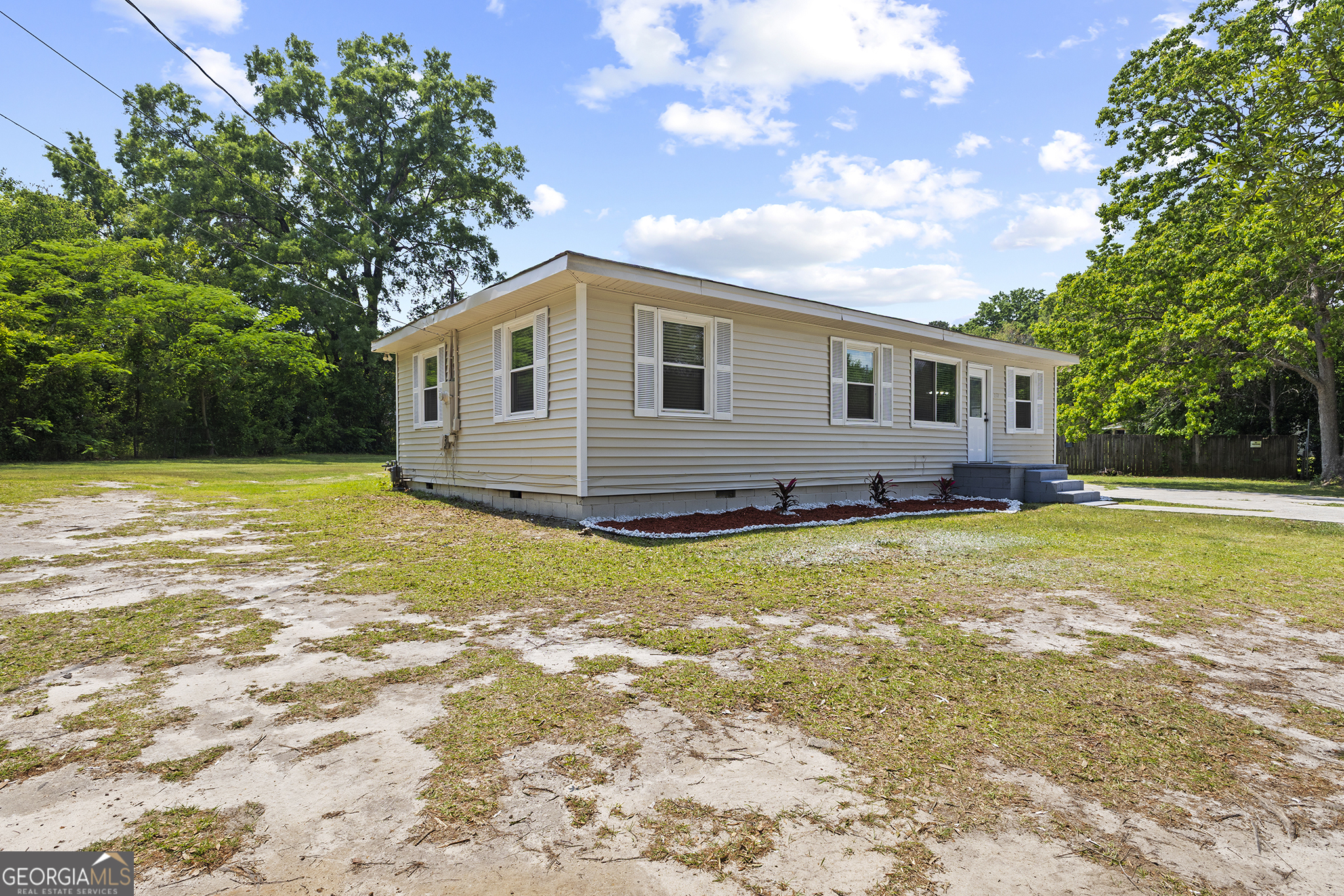 237 Suzanne Drive Warner Robins GA 31093