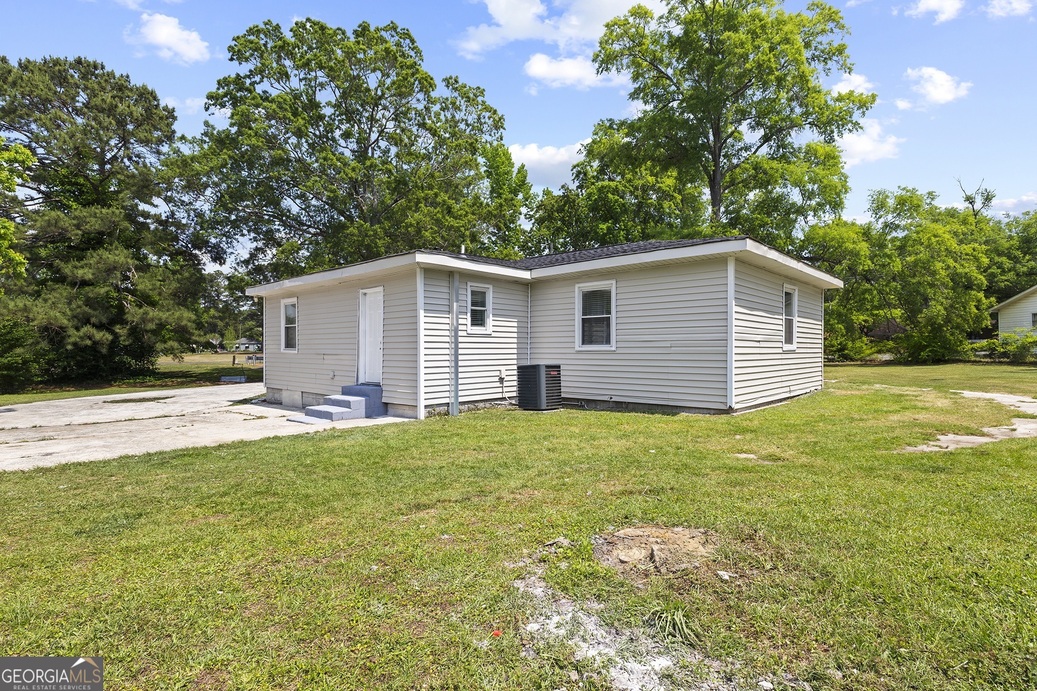 237 Suzanne Drive Warner Robins GA 31093
