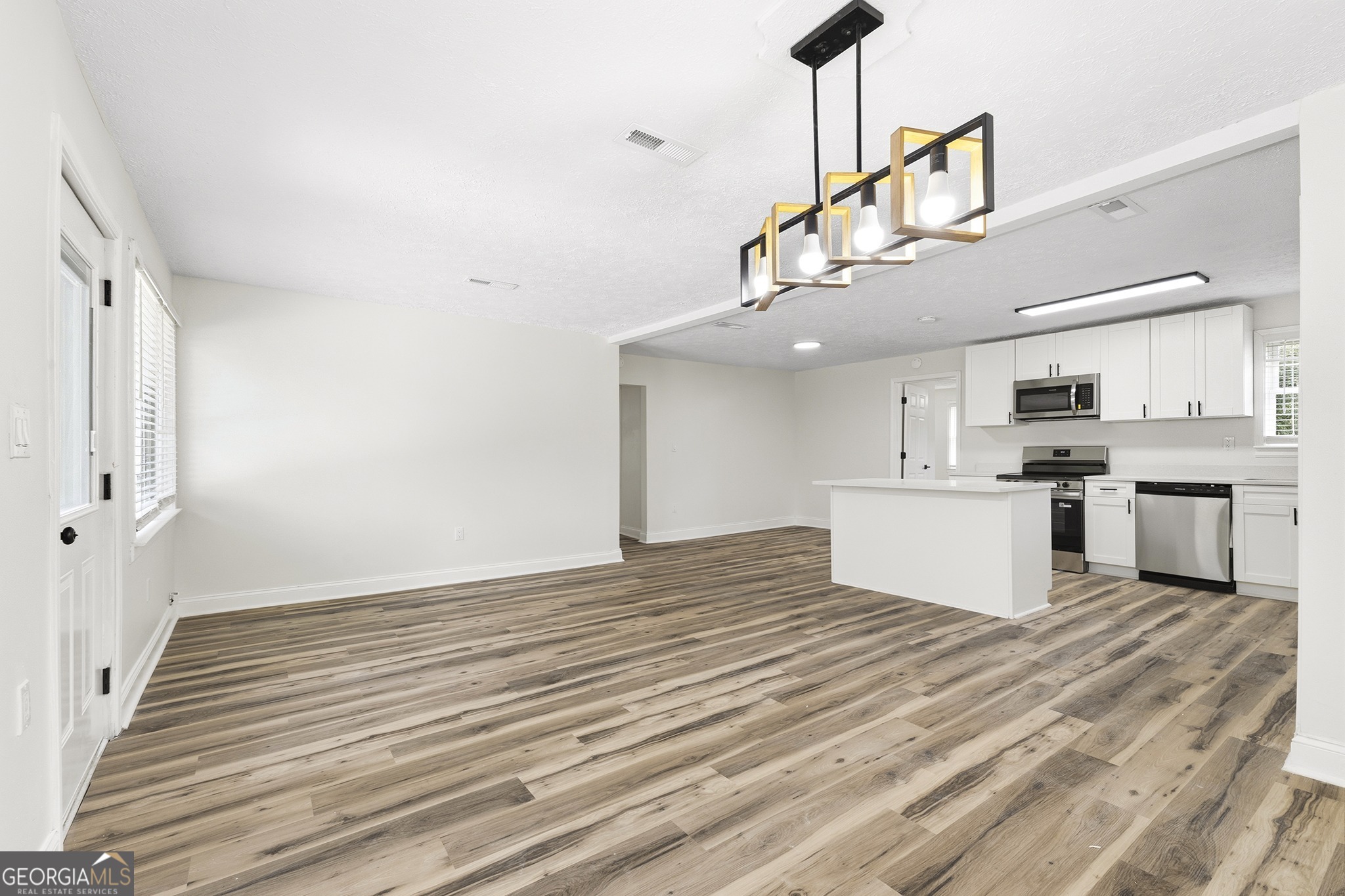 237 Suzanne Drive Warner Robins GA 31093
