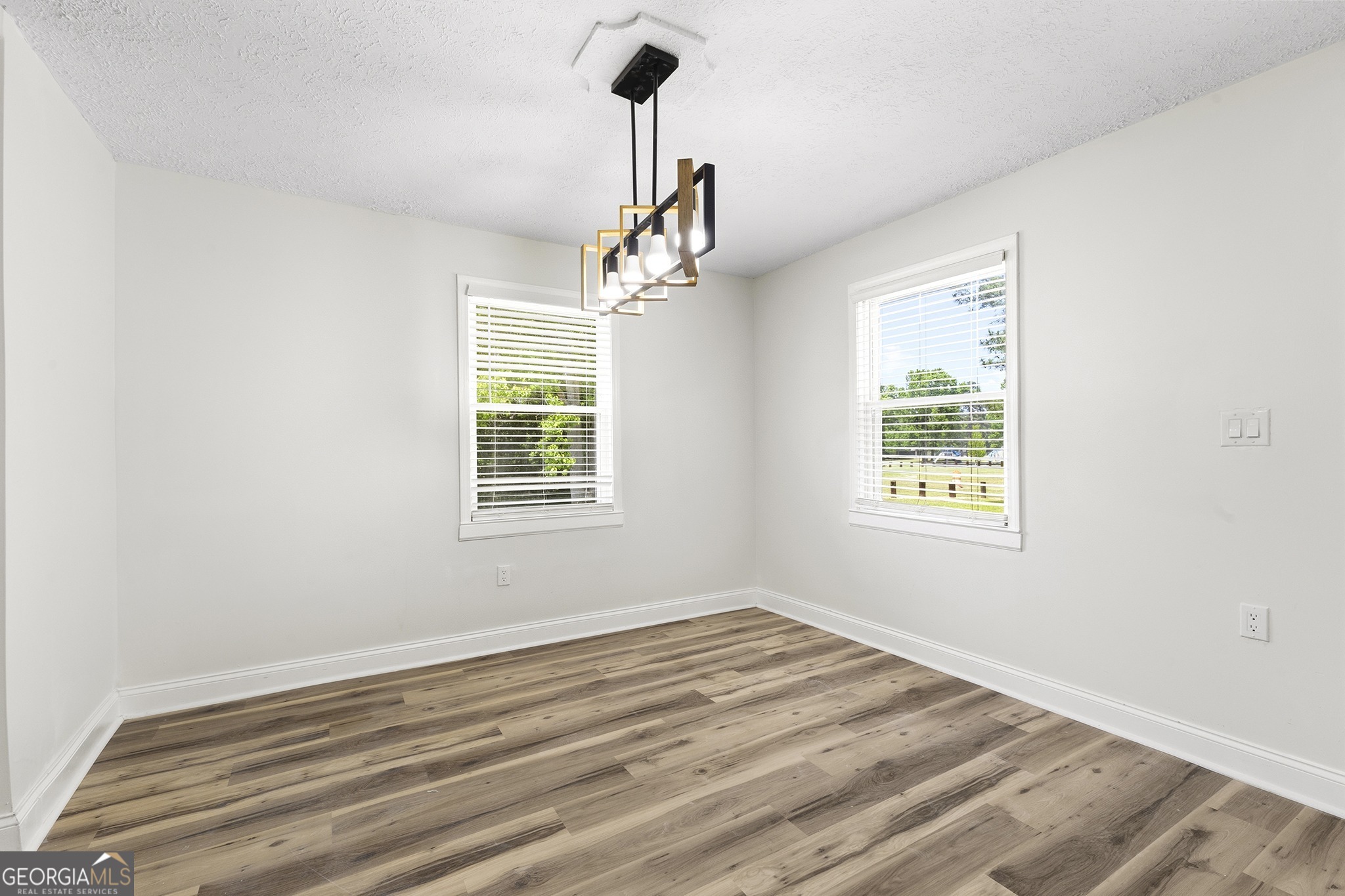 237 Suzanne Drive Warner Robins GA 31093