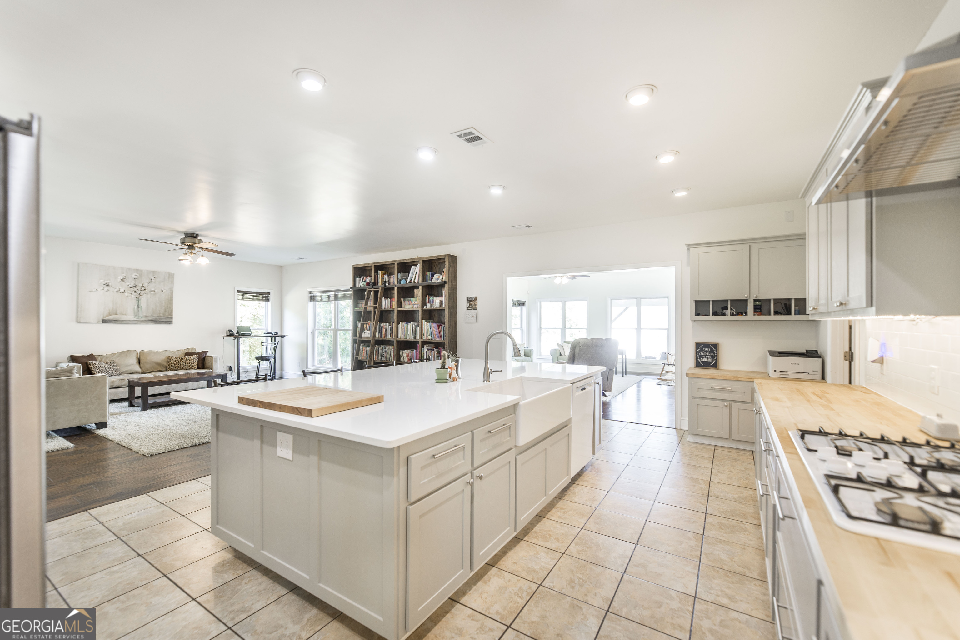 1979 Dent Drive Musella GA 31066