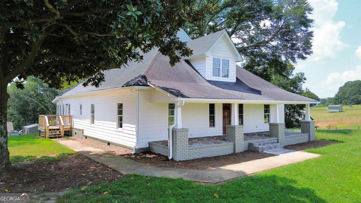 2985 Jackson Bridge Road Carnesville GA 30521