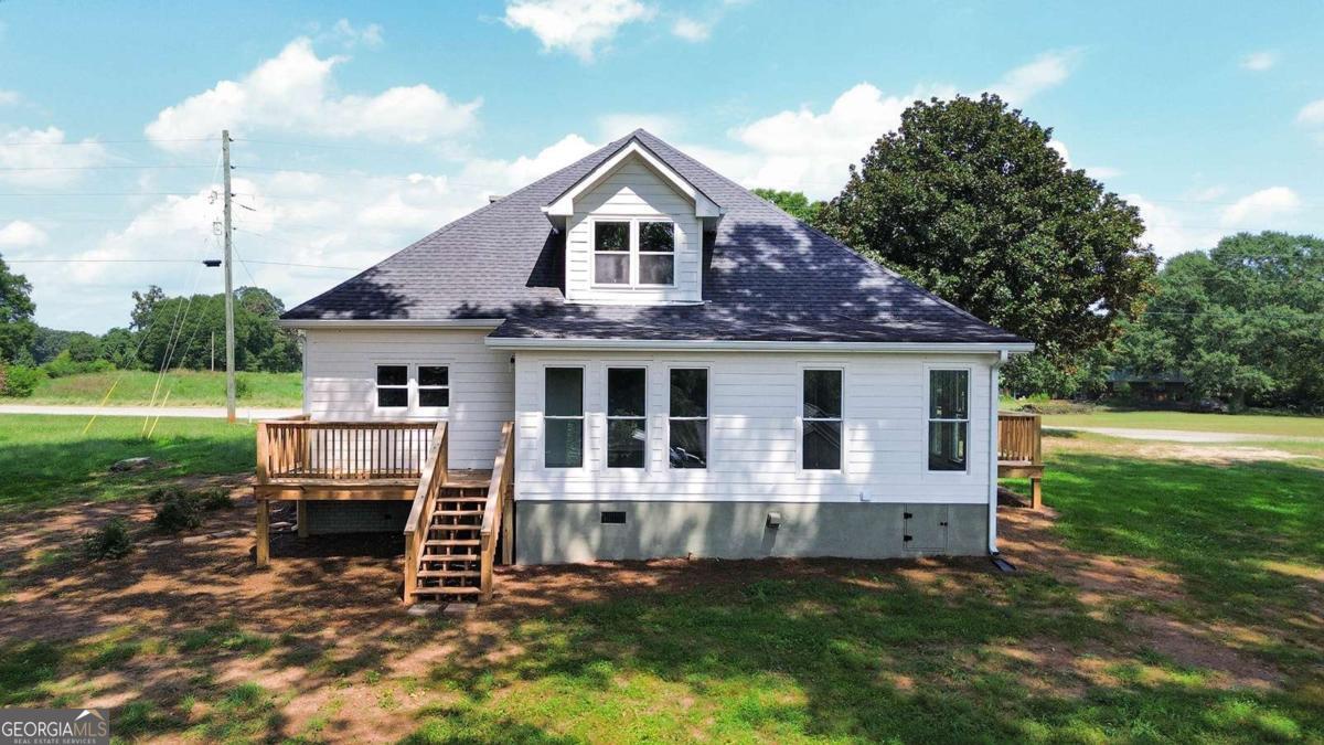 2985 Jackson Bridge Road Carnesville GA 30521