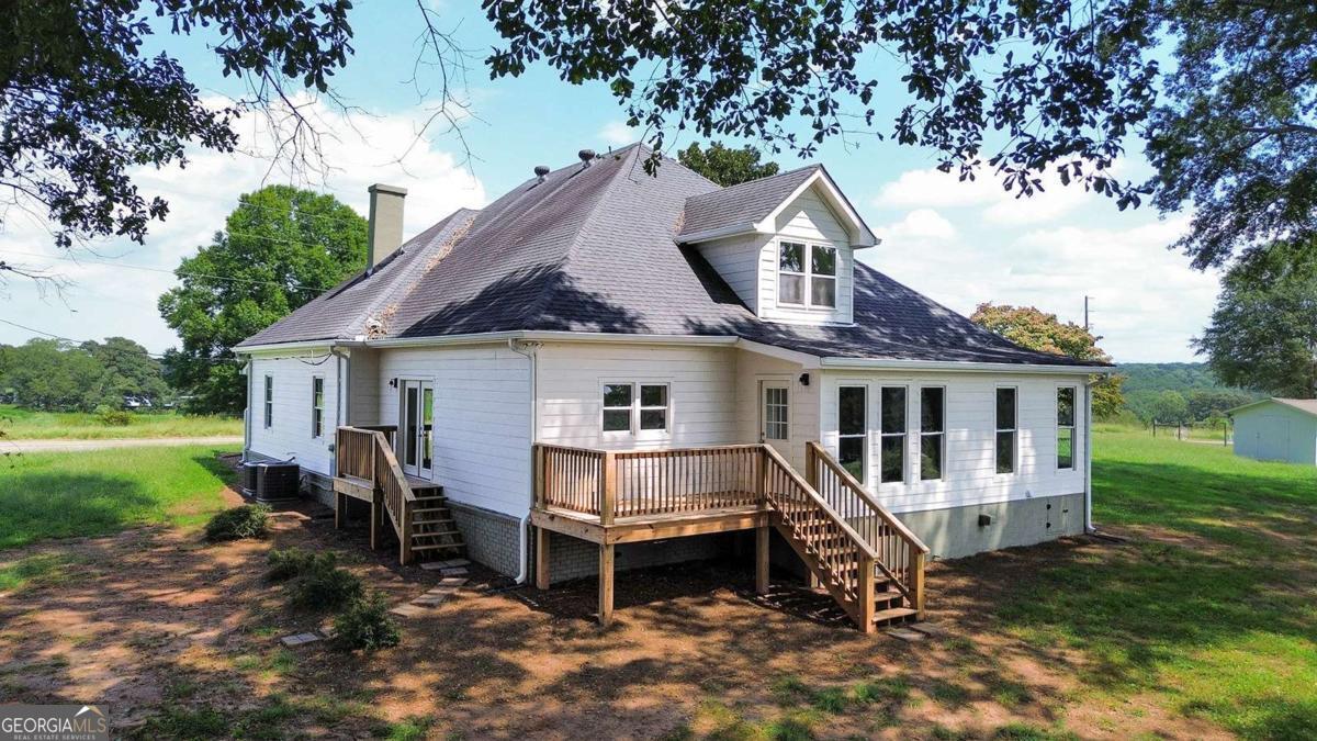 2985 Jackson Bridge Road Carnesville GA 30521
