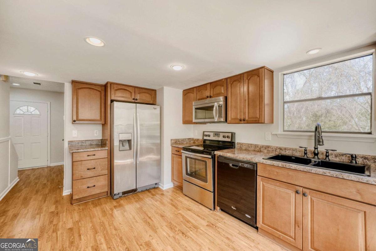 2030 Marshall Trail Snellville GA 30078