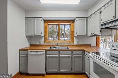 102 Captains Cove Blairsville GA 30512