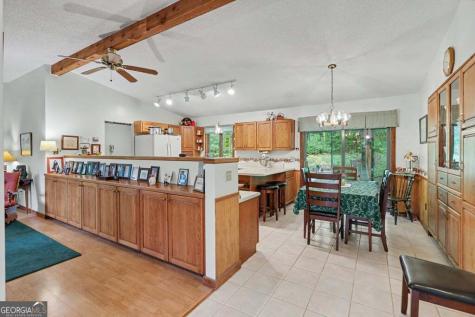 24 Taylor Valley Road Clayton GA 30525