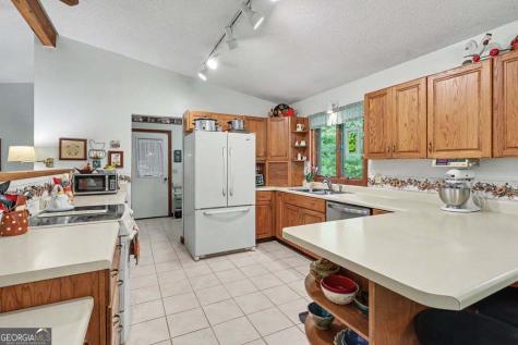 24 Taylor Valley Road Clayton GA 30525