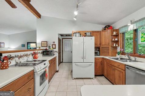 24 Taylor Valley Road Clayton GA 30525