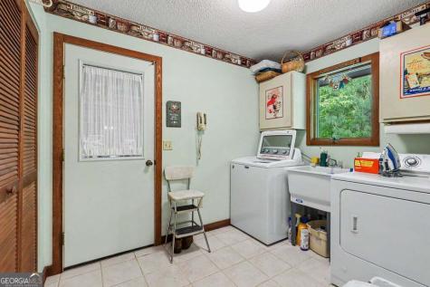 24 Taylor Valley Road Clayton GA 30525