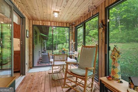 24 Taylor Valley Road Clayton GA 30525