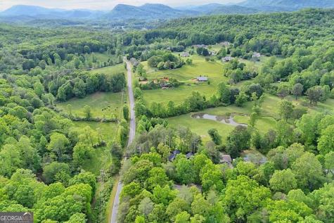 24 Taylor Valley Road Clayton GA 30525