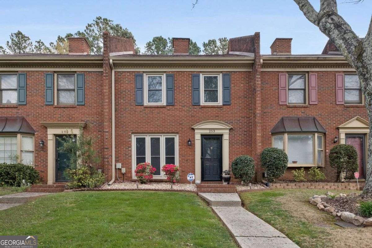 253 Braxton Place Tucker GA 30084