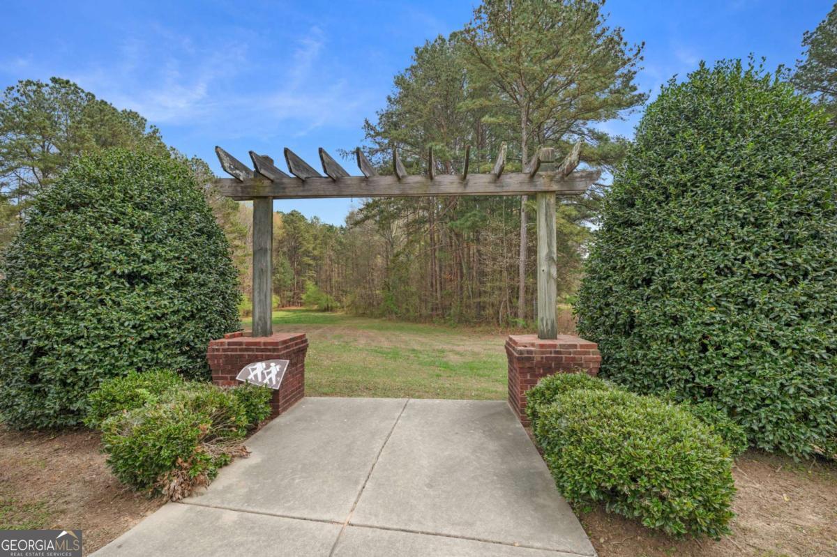422 Coahulla Creek Drive Dalton GA 30721