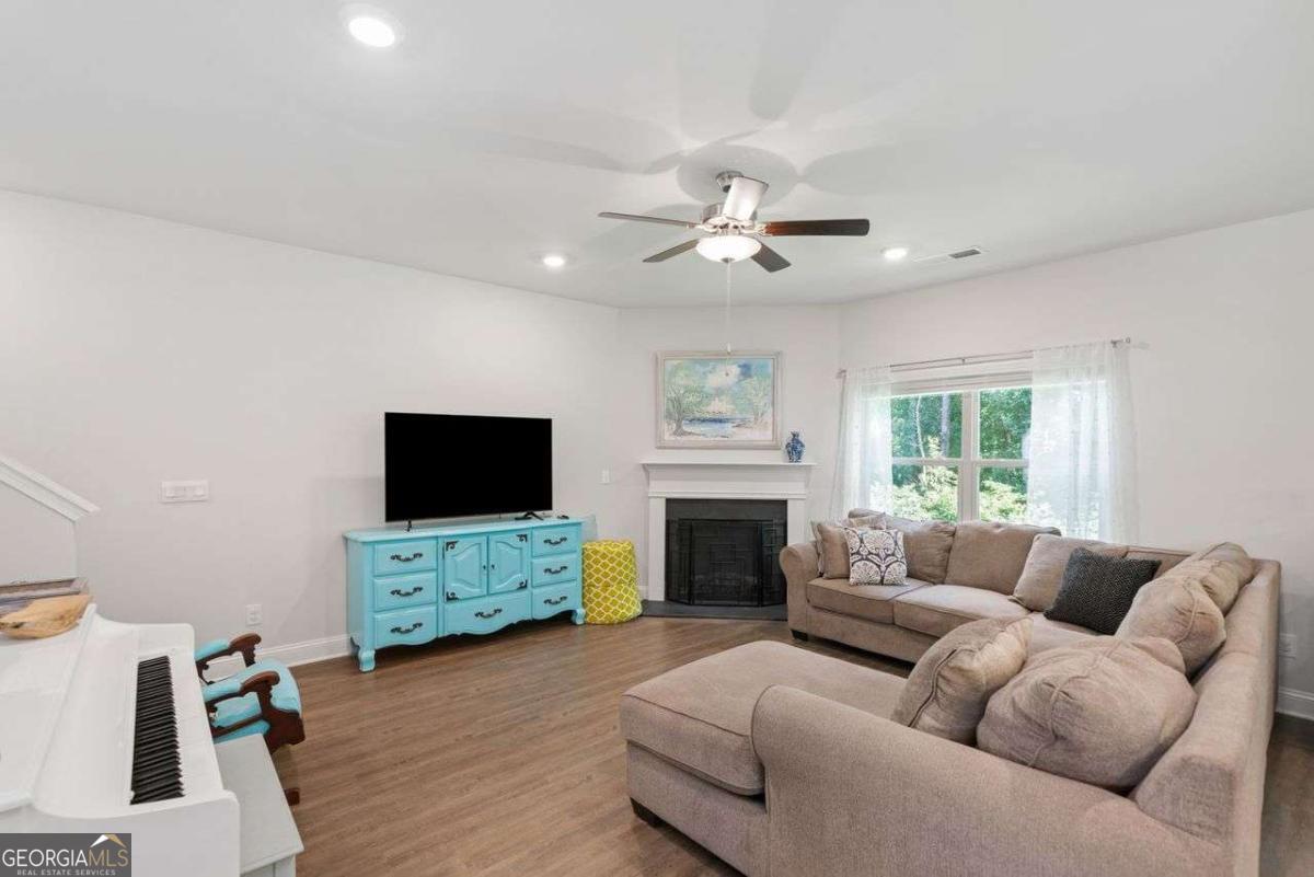 15 Parks Trail Dawsonville GA 30534