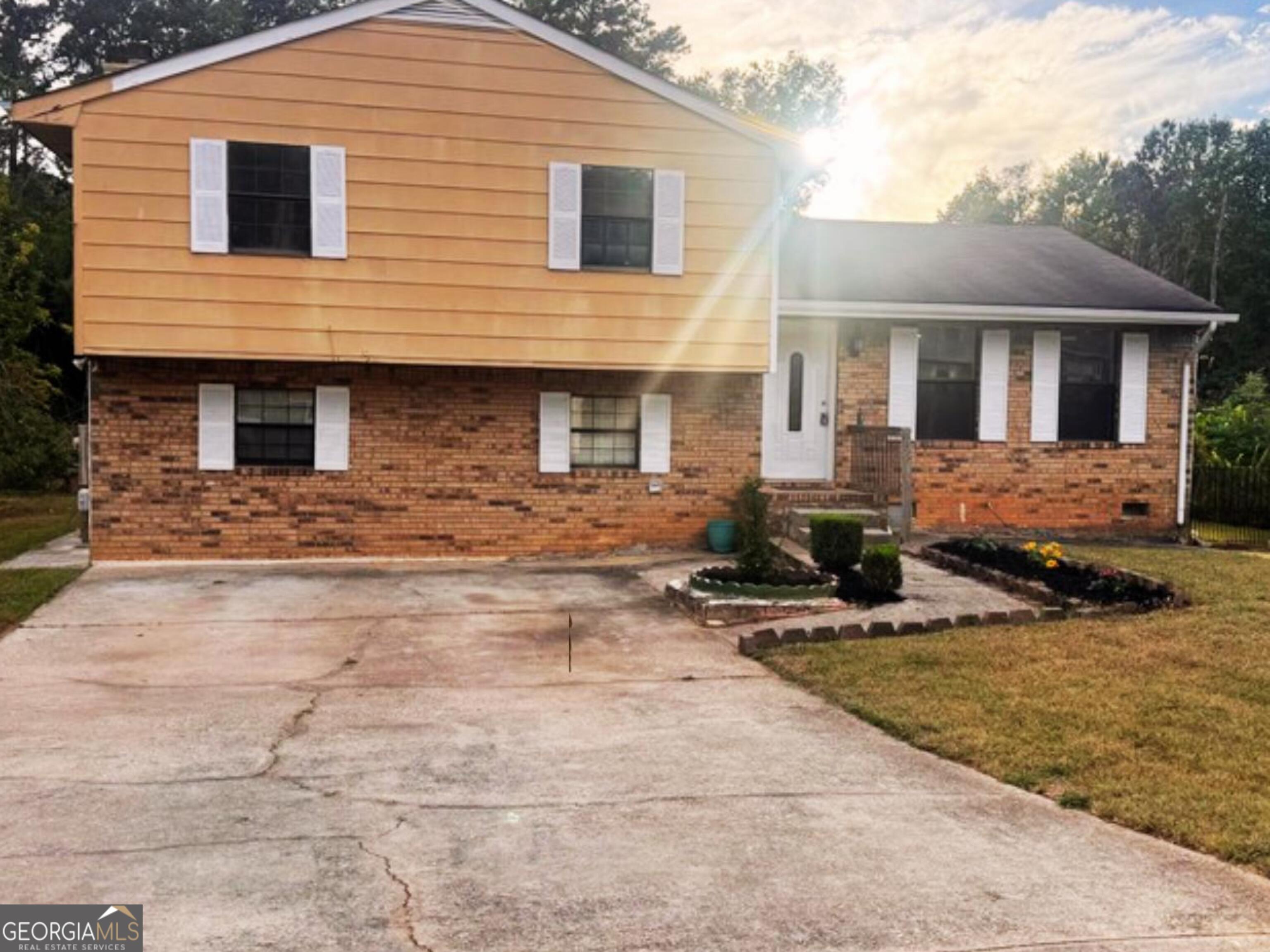 7087 Apache Lane Riverdale GA 30274