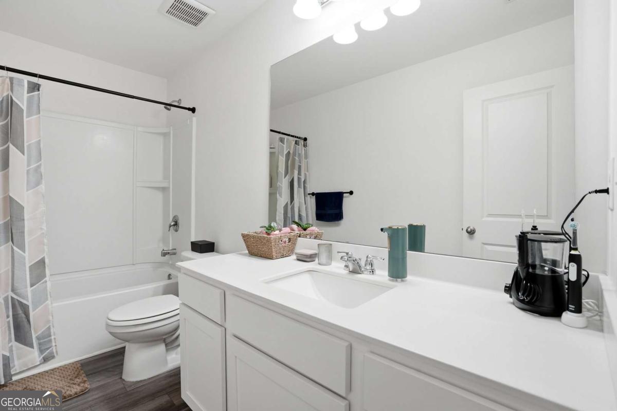 65 Knightsbridge Lane Winder GA 30680
