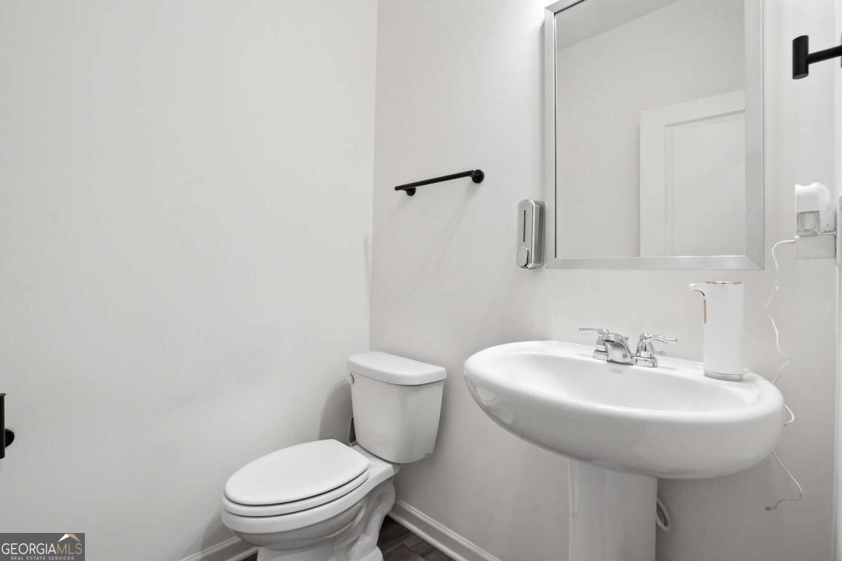 65 Knightsbridge Lane Winder GA 30680