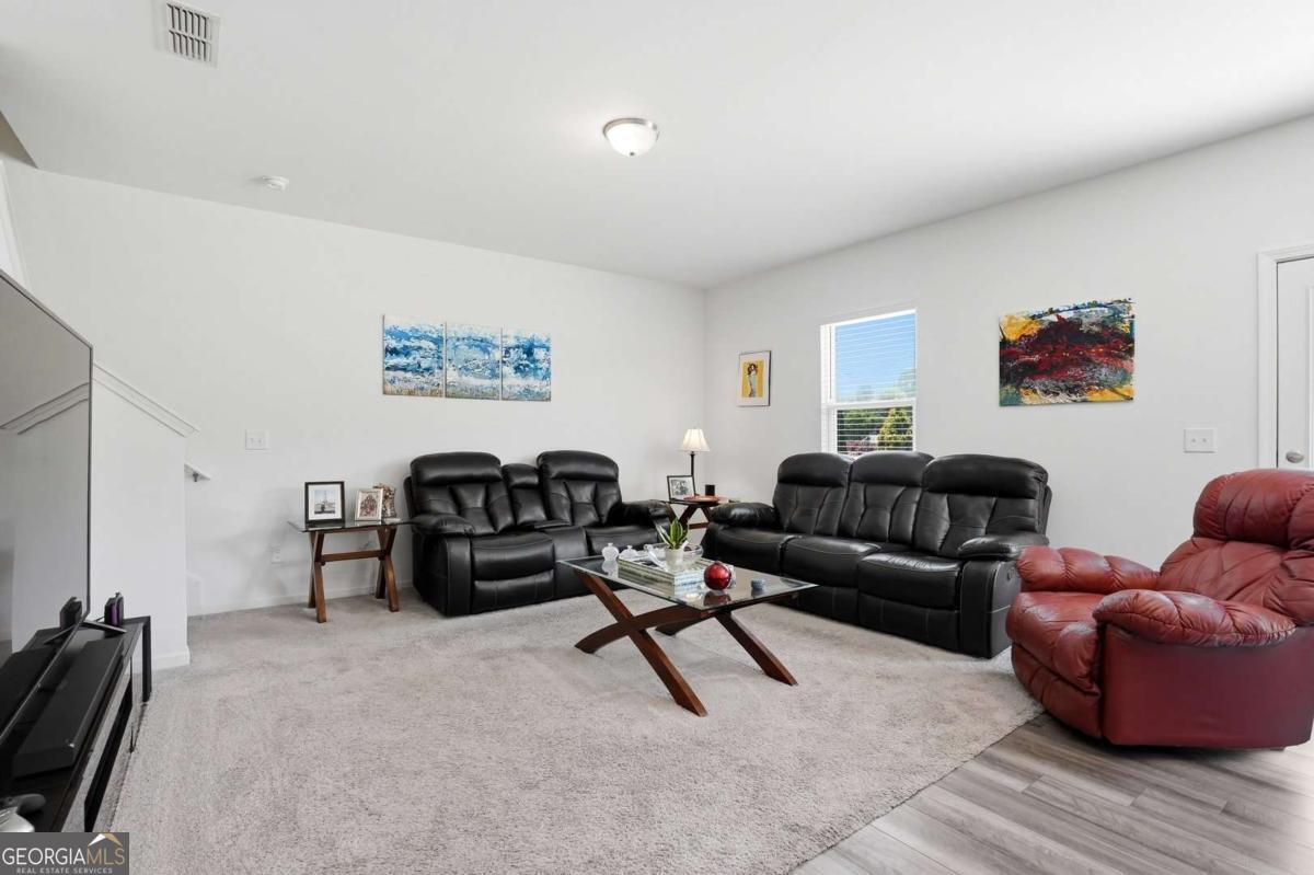 65 Knightsbridge Lane Winder GA 30680