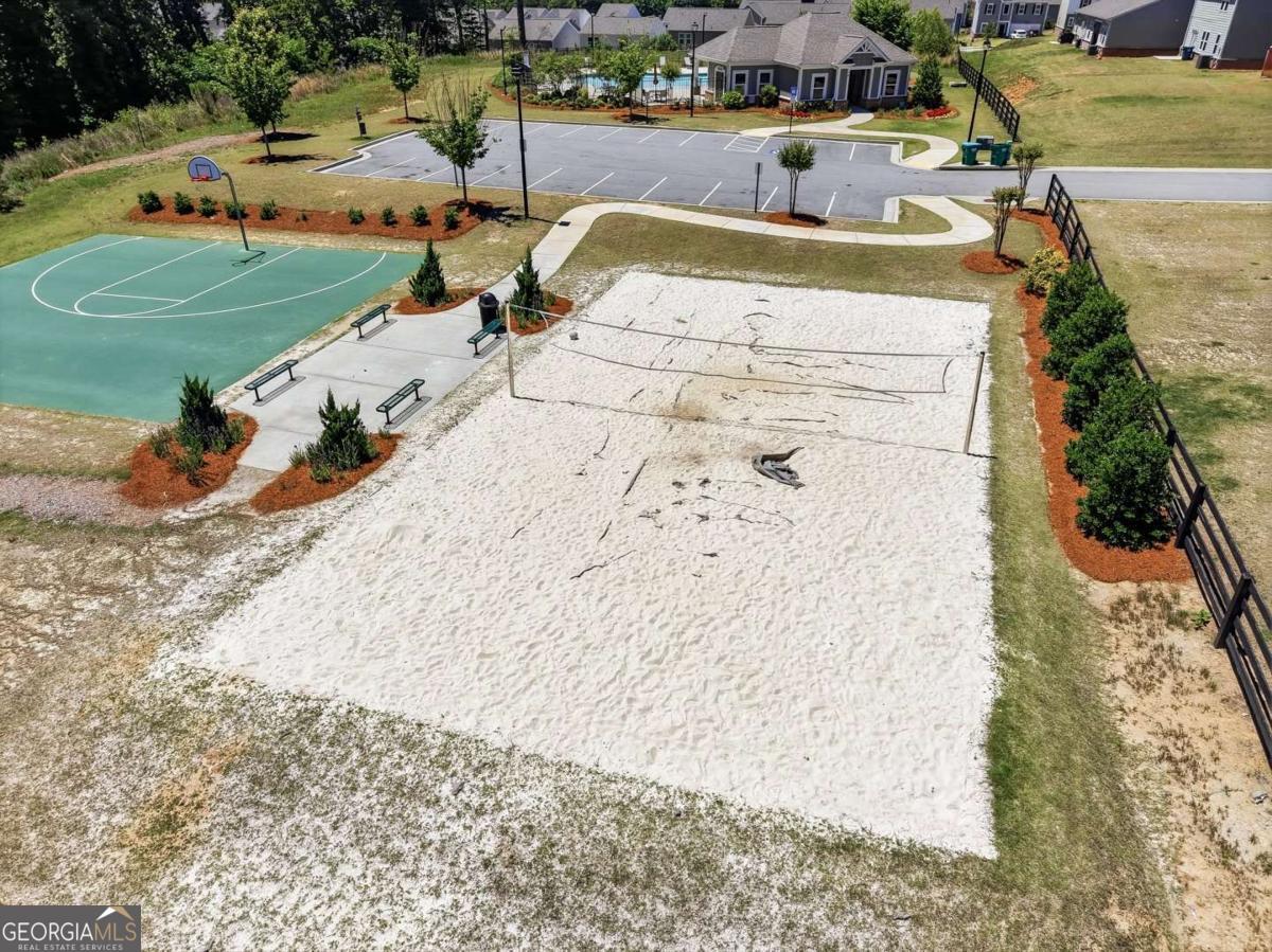 65 Knightsbridge Lane Winder GA 30680