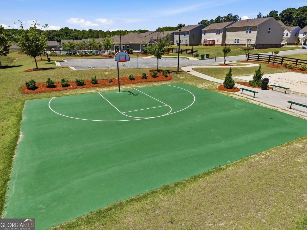 65 Knightsbridge Lane Winder GA 30680