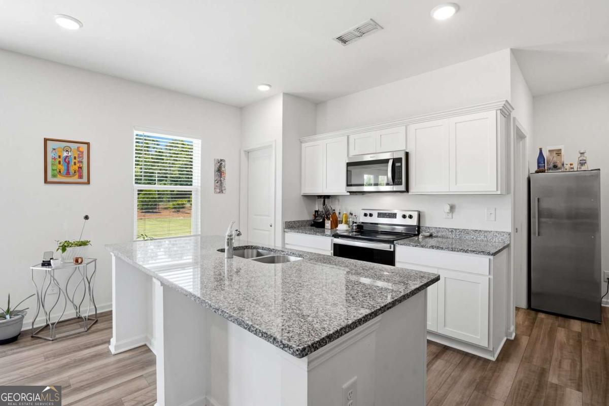 65 Knightsbridge Lane Winder GA 30680