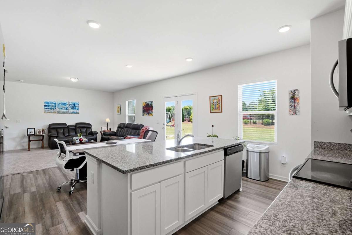 65 Knightsbridge Lane Winder GA 30680