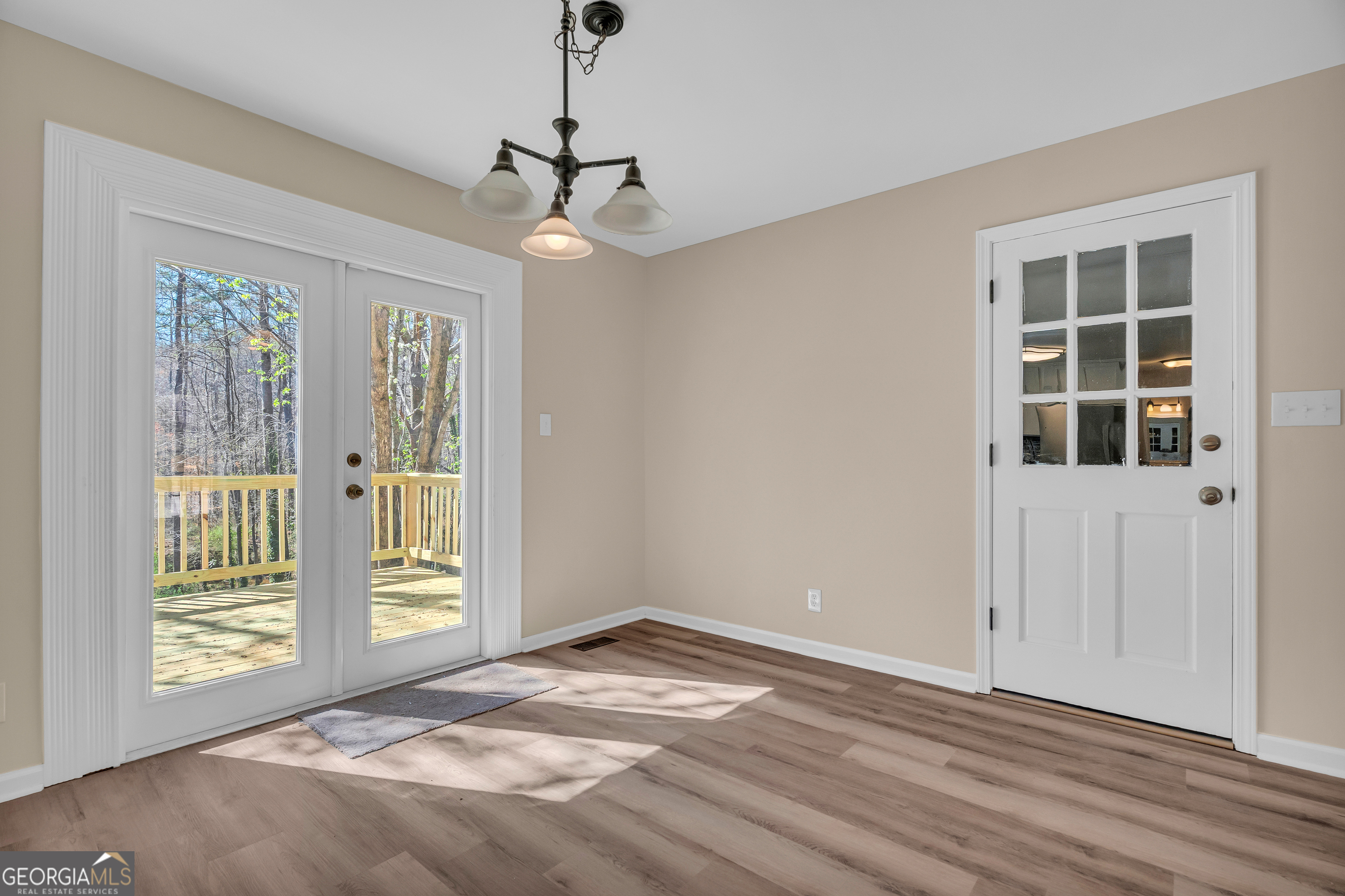 694 Lovers Lane Toccoa GA 30577
