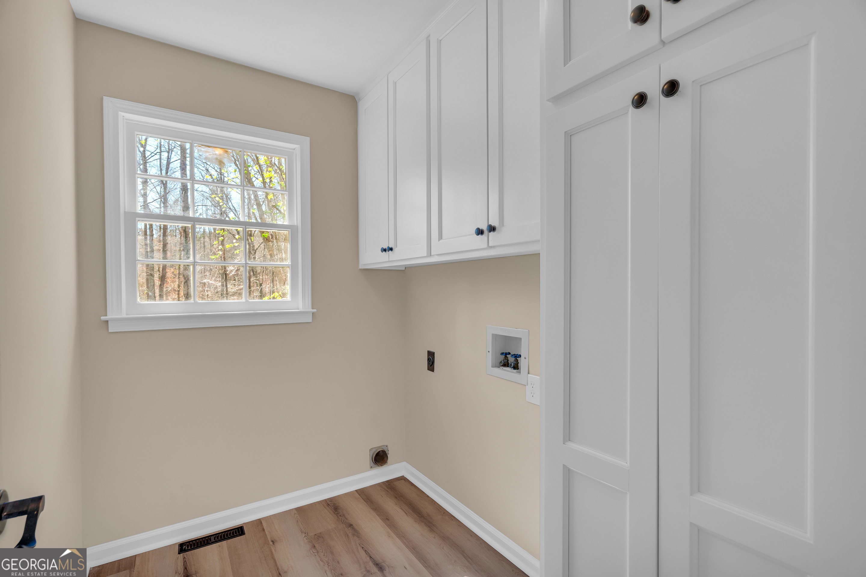 694 Lovers Lane Toccoa GA 30577